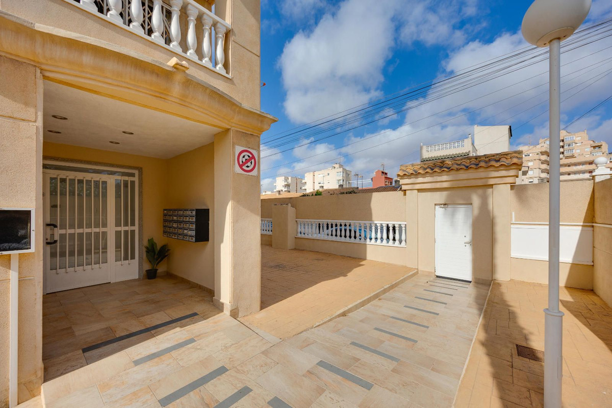 2 Bed Apartment for sale in Torrevieja Costa Blanca, Alicante, Spain