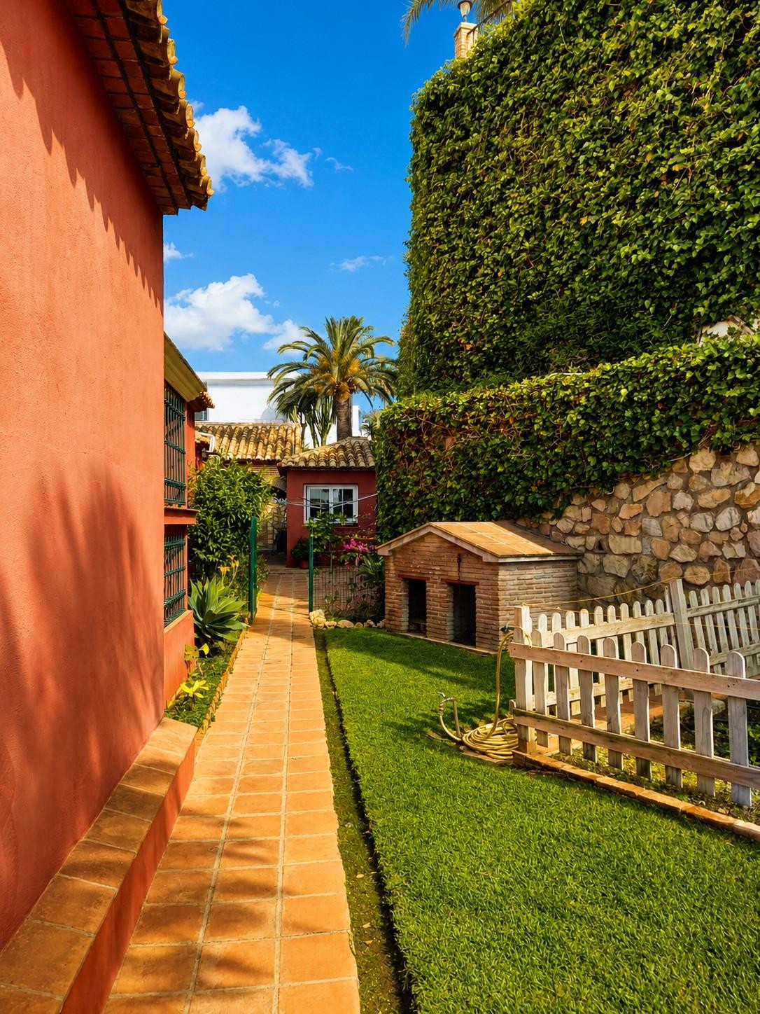 8 Bed Townhouse for sale in Torrequebrada Costa Del Sol, Málaga, Spain