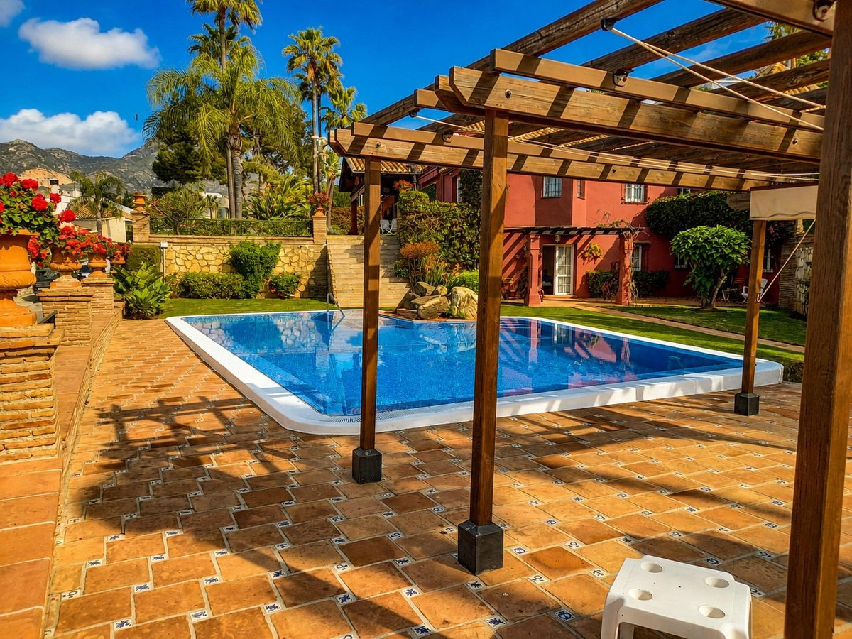 8 Bed Townhouse for sale in Torrequebrada Costa Del Sol, Málaga, Spain