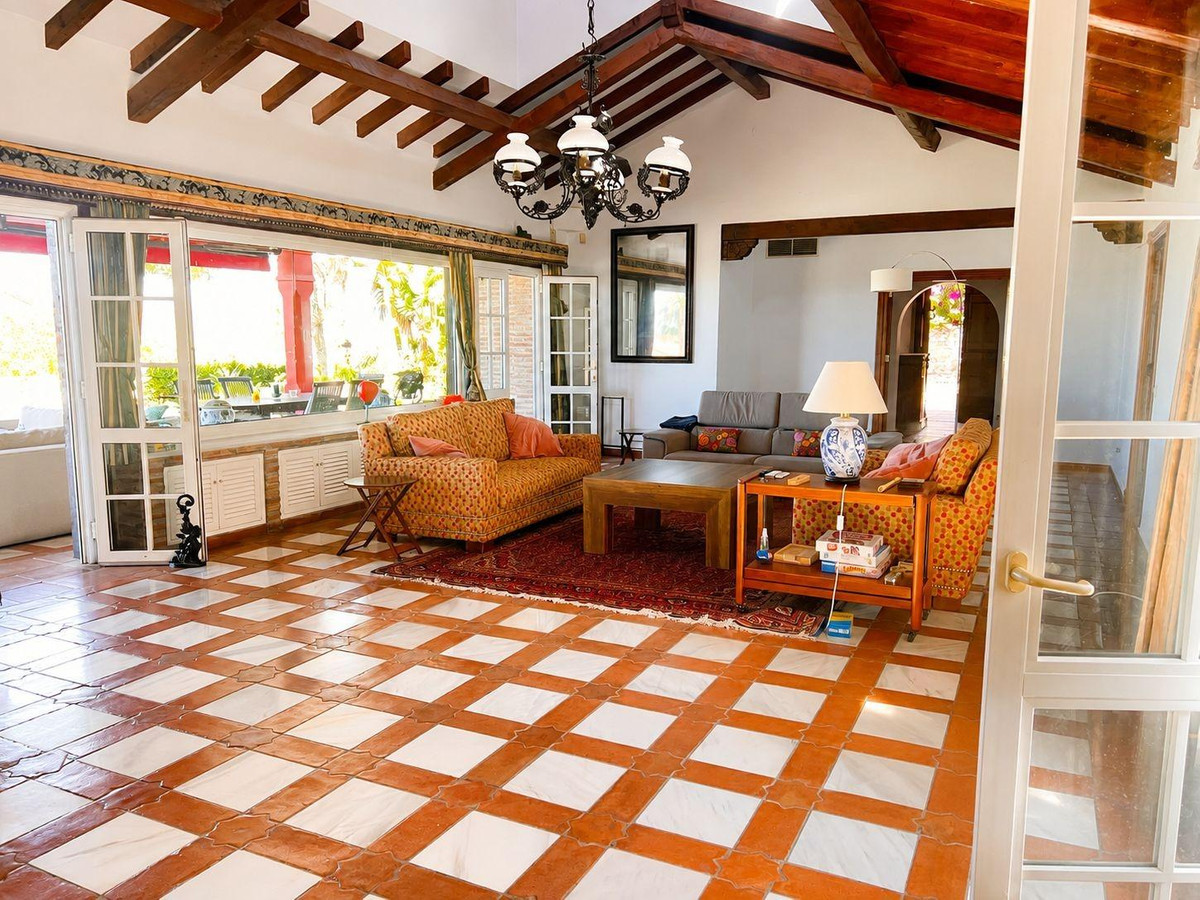 8 Bed Townhouse for sale in Torrequebrada Costa Del Sol, Málaga, Spain