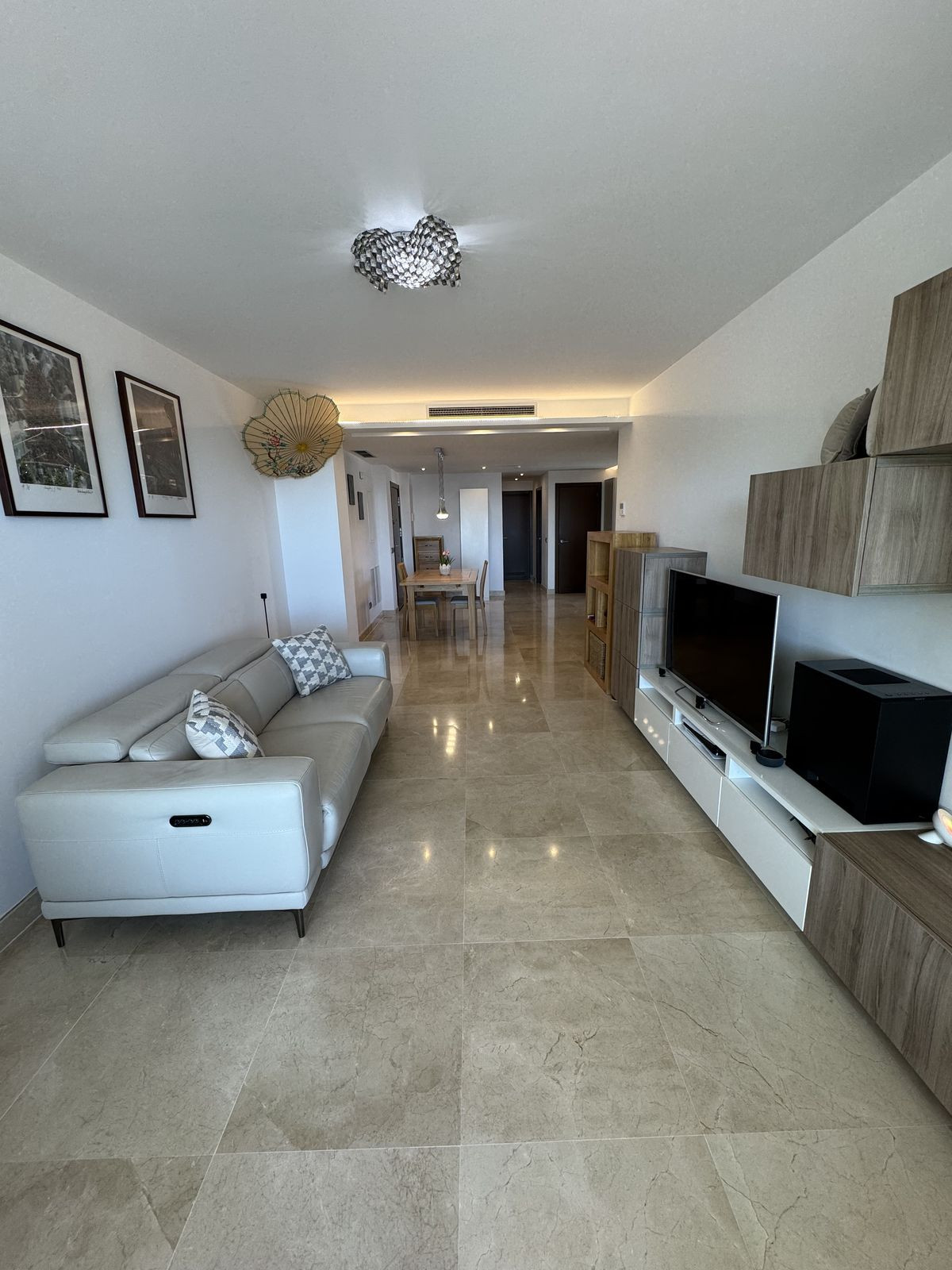 Se vende Apartamento Planta Media de 3 dormitorios en Costa Del Sol, Málaga, España