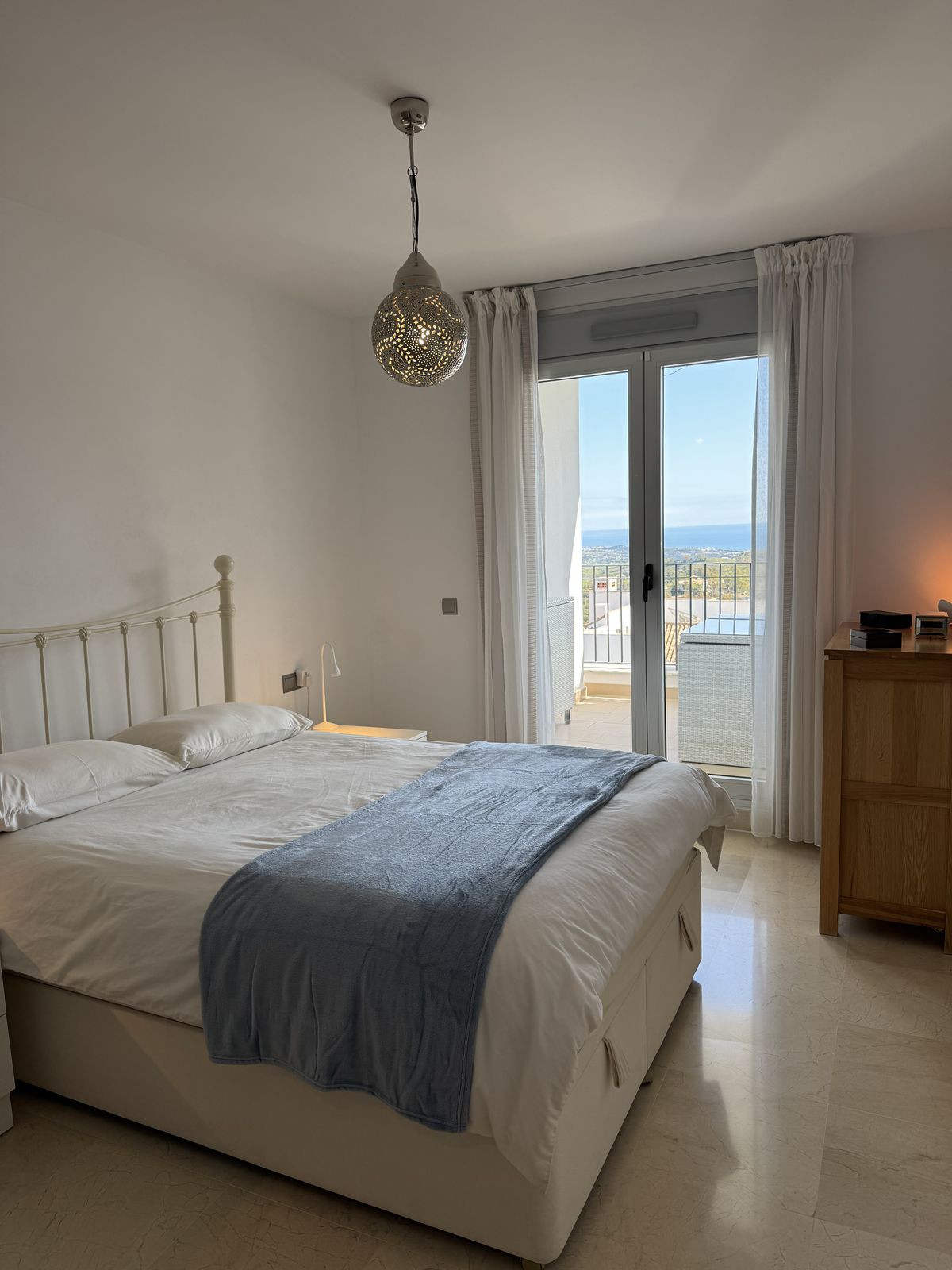 Se vende Apartamento Planta Media de 3 dormitorios en Costa Del Sol, Málaga, España
