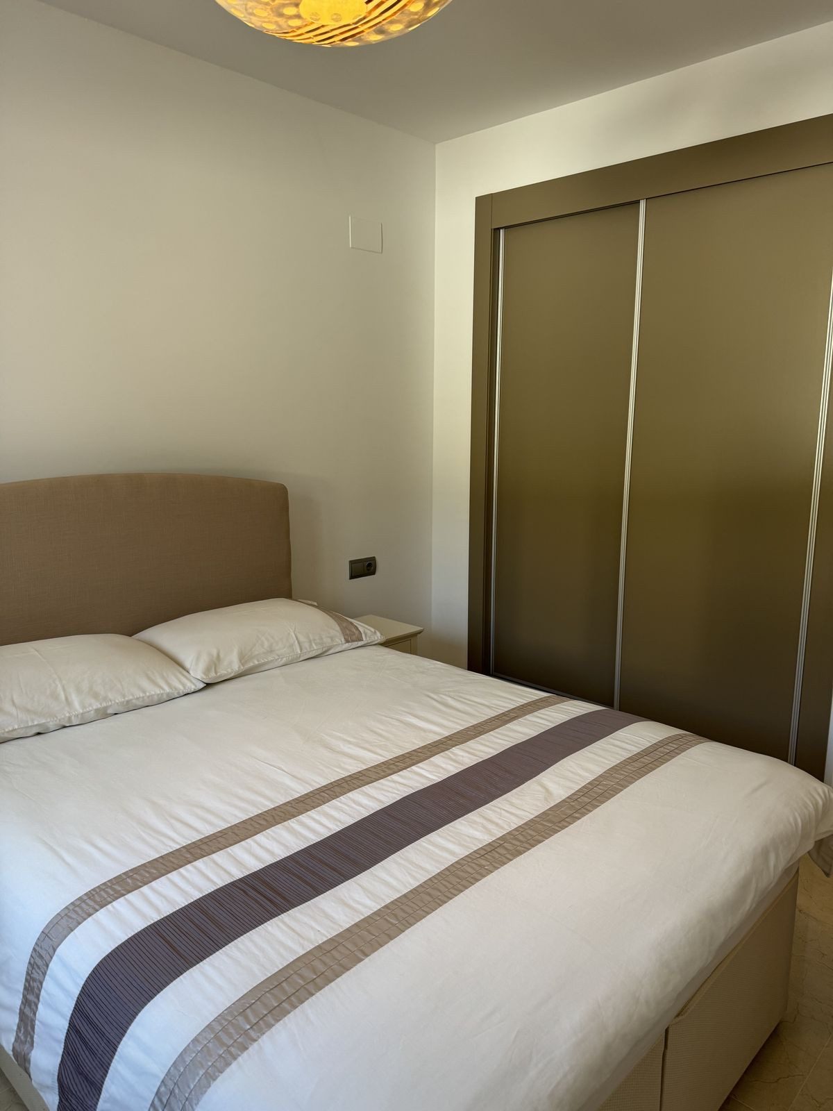 Se vende Apartamento Planta Media de 3 dormitorios en Costa Del Sol, Málaga, España