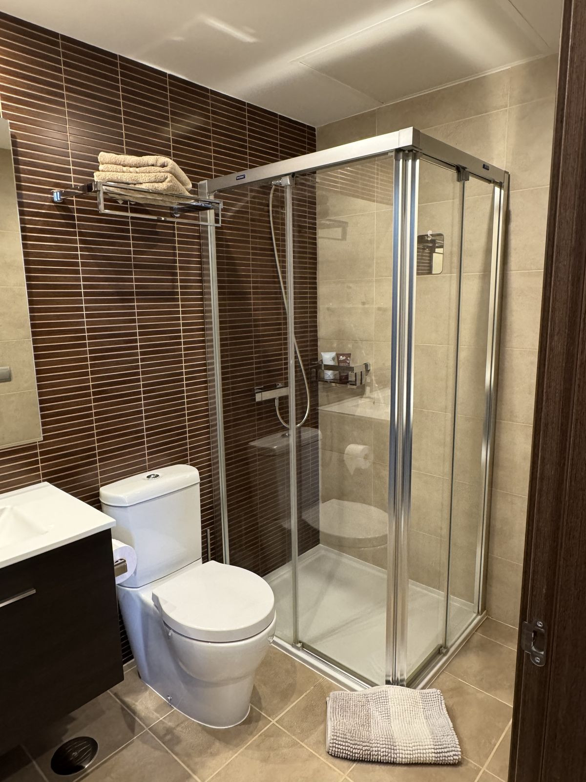Se vende Apartamento Planta Media de 3 dormitorios en Costa Del Sol, Málaga, España