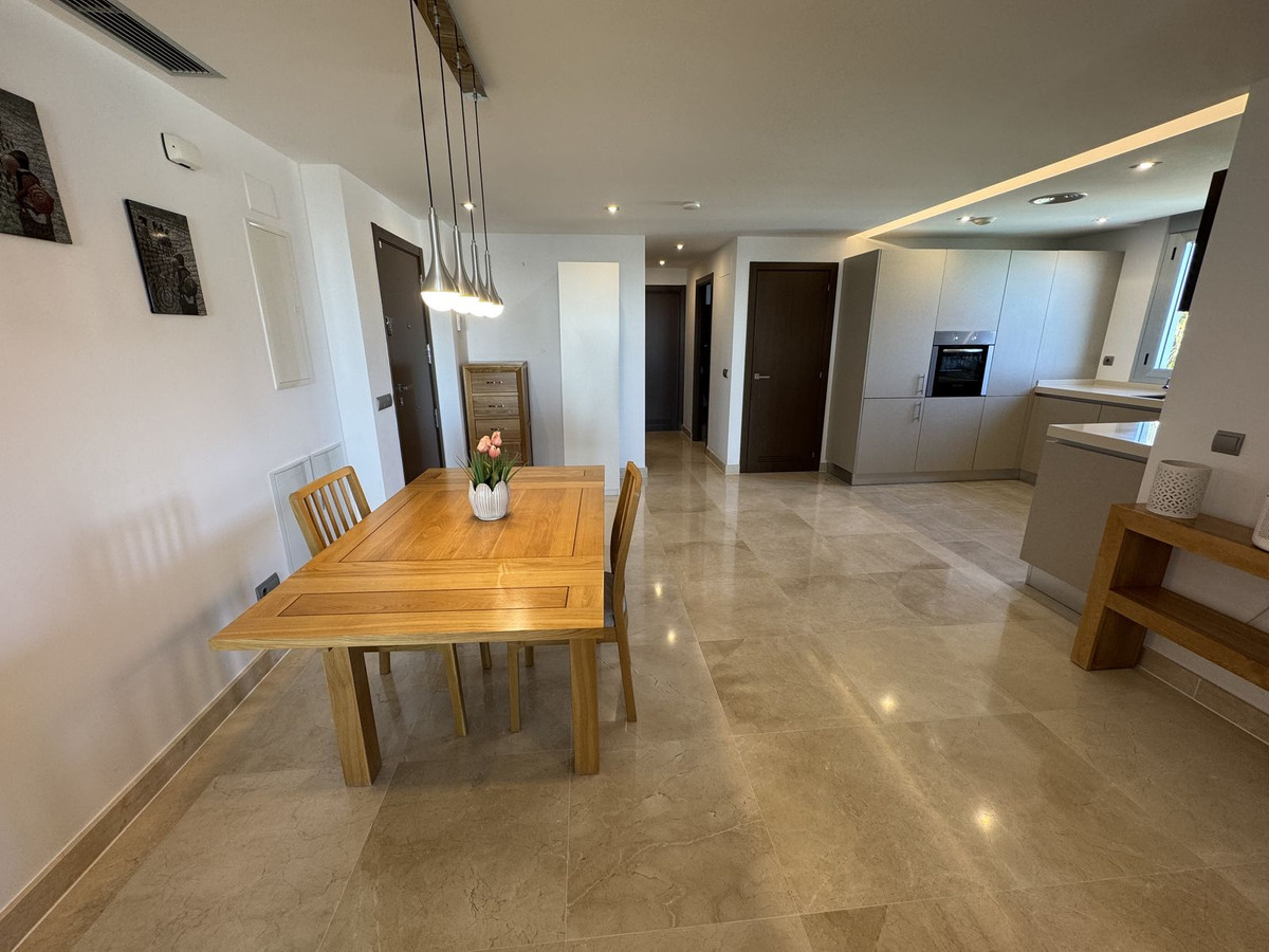 Se vende Apartamento Planta Media de 3 dormitorios en Costa Del Sol, Málaga, España