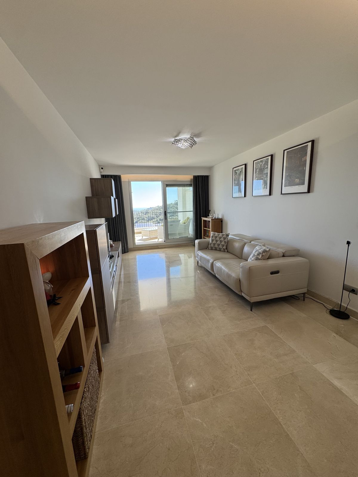 Se vende Apartamento Planta Media de 3 dormitorios en Costa Del Sol, Málaga, España