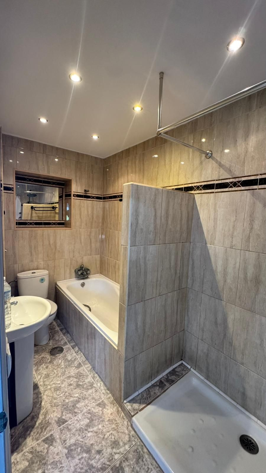 Se vende Apartamento Planta Media de 3 dormitorios en Costa Del Sol, Málaga, España