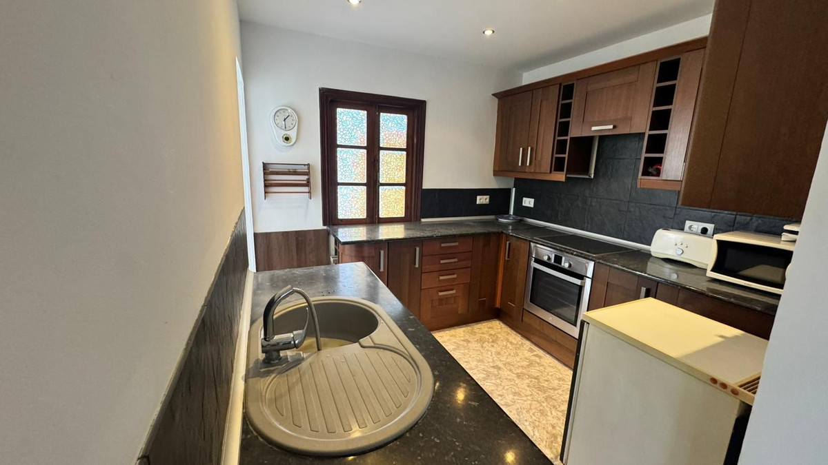 Se vende Apartamento Planta Media de 3 dormitorios en Costa Del Sol, Málaga, España