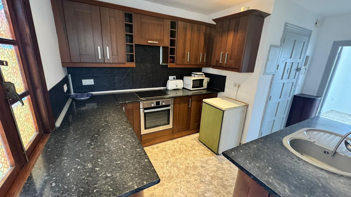Se vende Apartamento Planta Media de 3 dormitorios en Costa Del Sol, Málaga, España