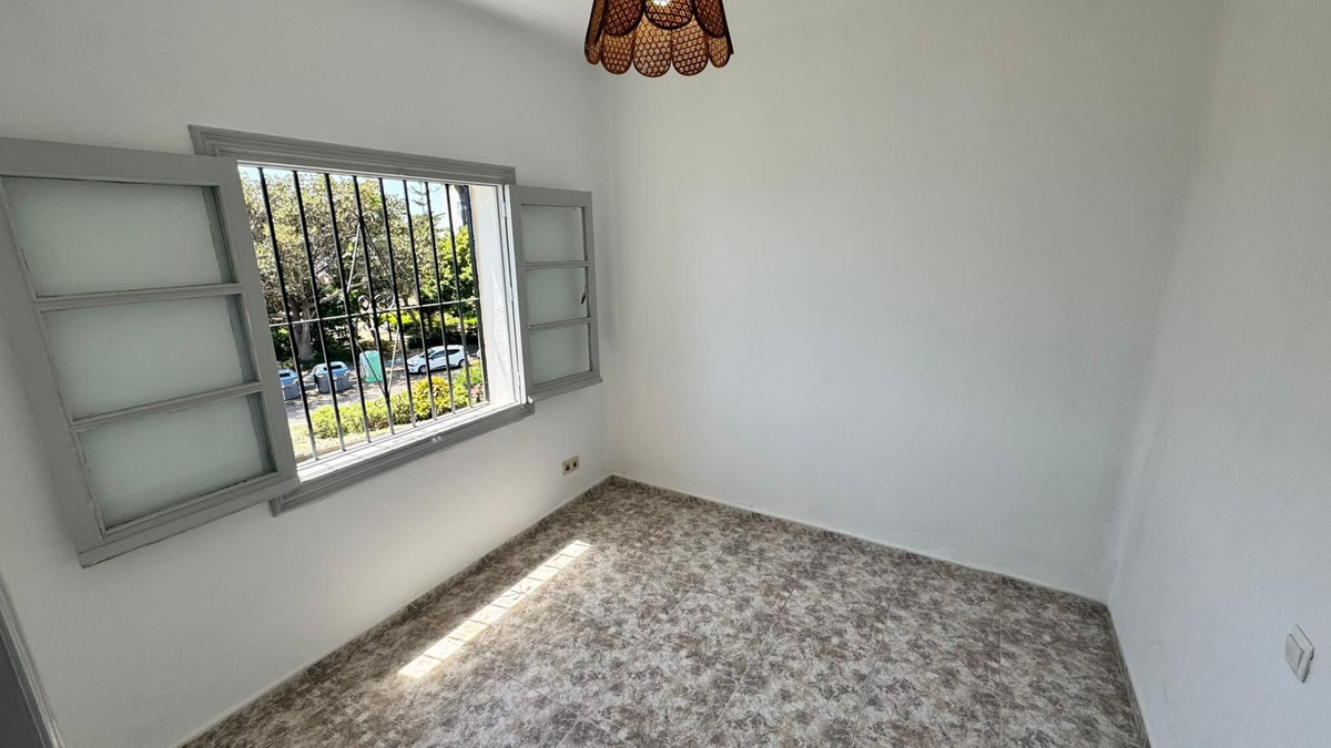 Se vende Apartamento Planta Media de 3 dormitorios en Costa Del Sol, Málaga, España