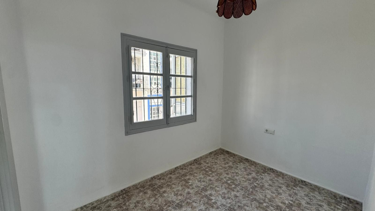 Se vende Apartamento Planta Media de 3 dormitorios en Costa Del Sol, Málaga, España