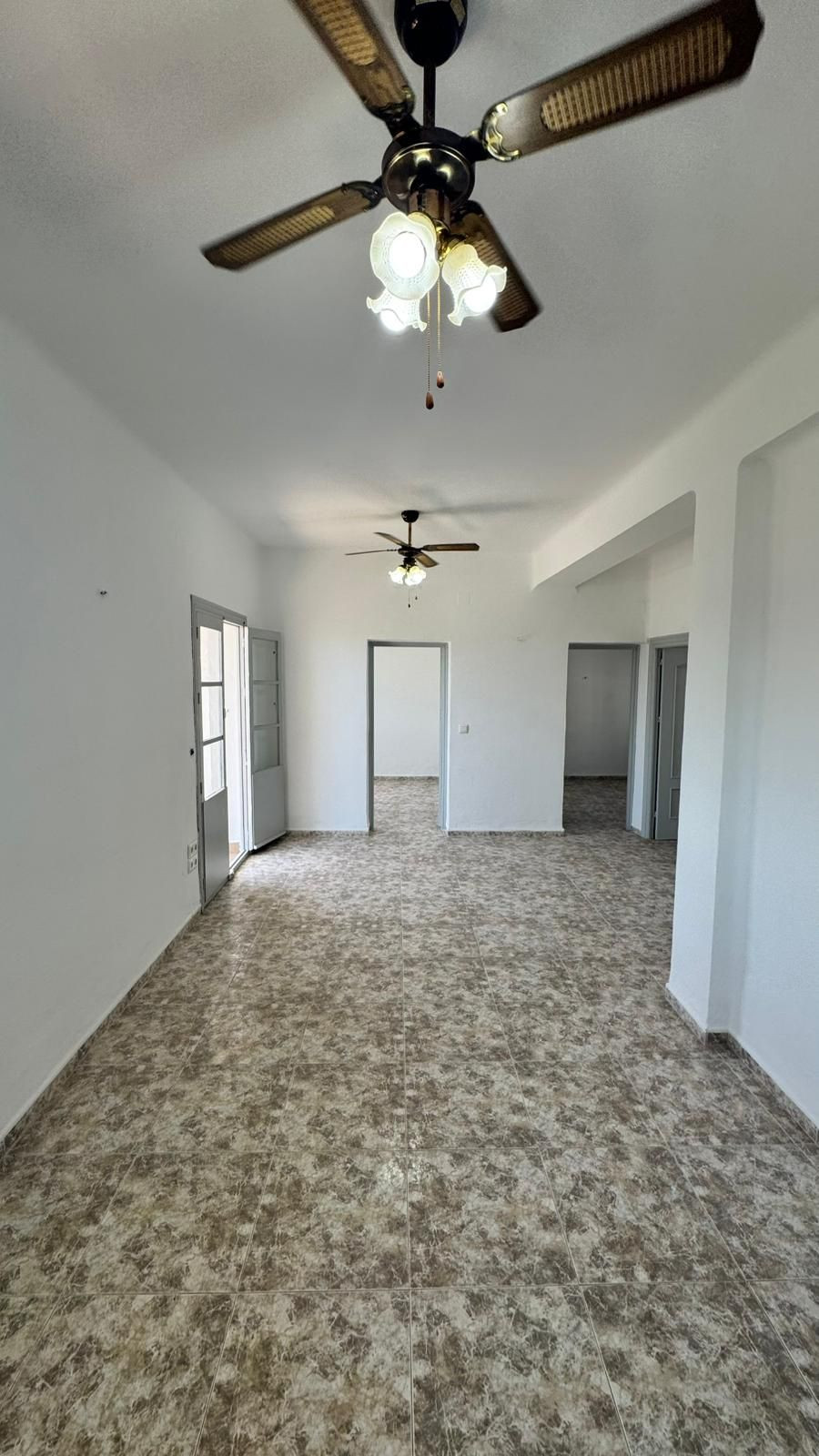 Se vende Apartamento Planta Media de 3 dormitorios en Costa Del Sol, Málaga, España