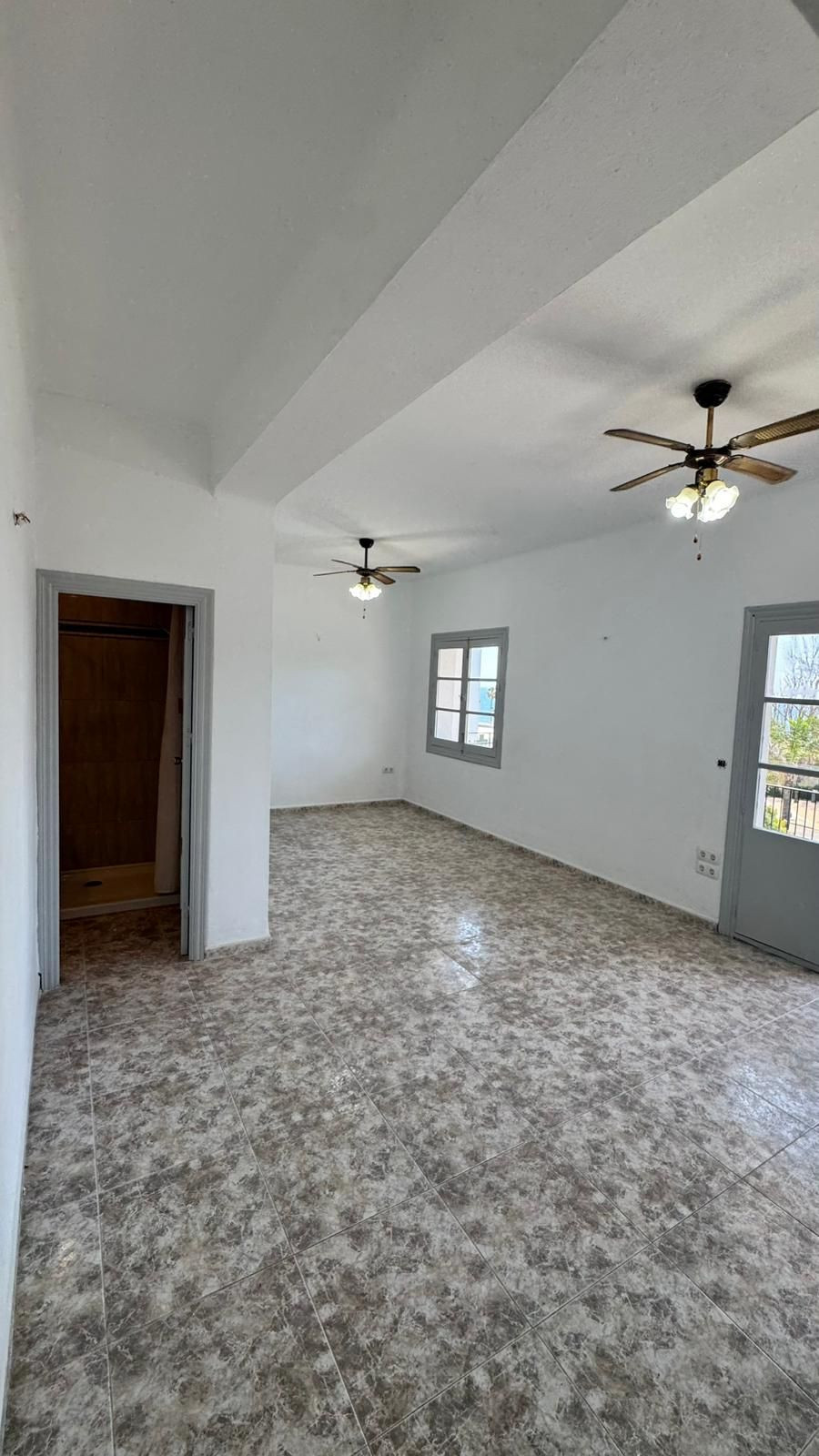 Se vende Apartamento Planta Media de 3 dormitorios en Costa Del Sol, Málaga, España