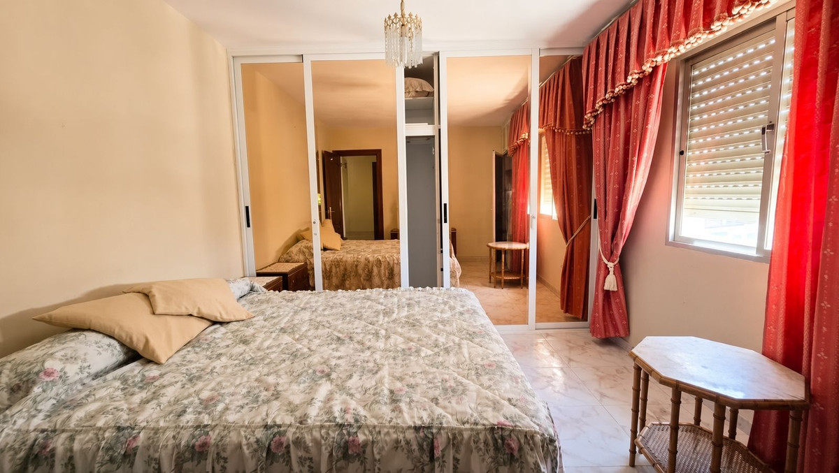 Se vende Apartamento Planta Media de 3 dormitorios en Costa Del Sol, Málaga, España