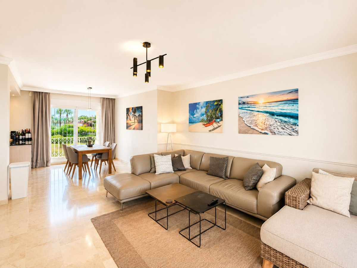 3 Bed Apartment for sale in Estepona Costa Del Sol, Málaga, Spain