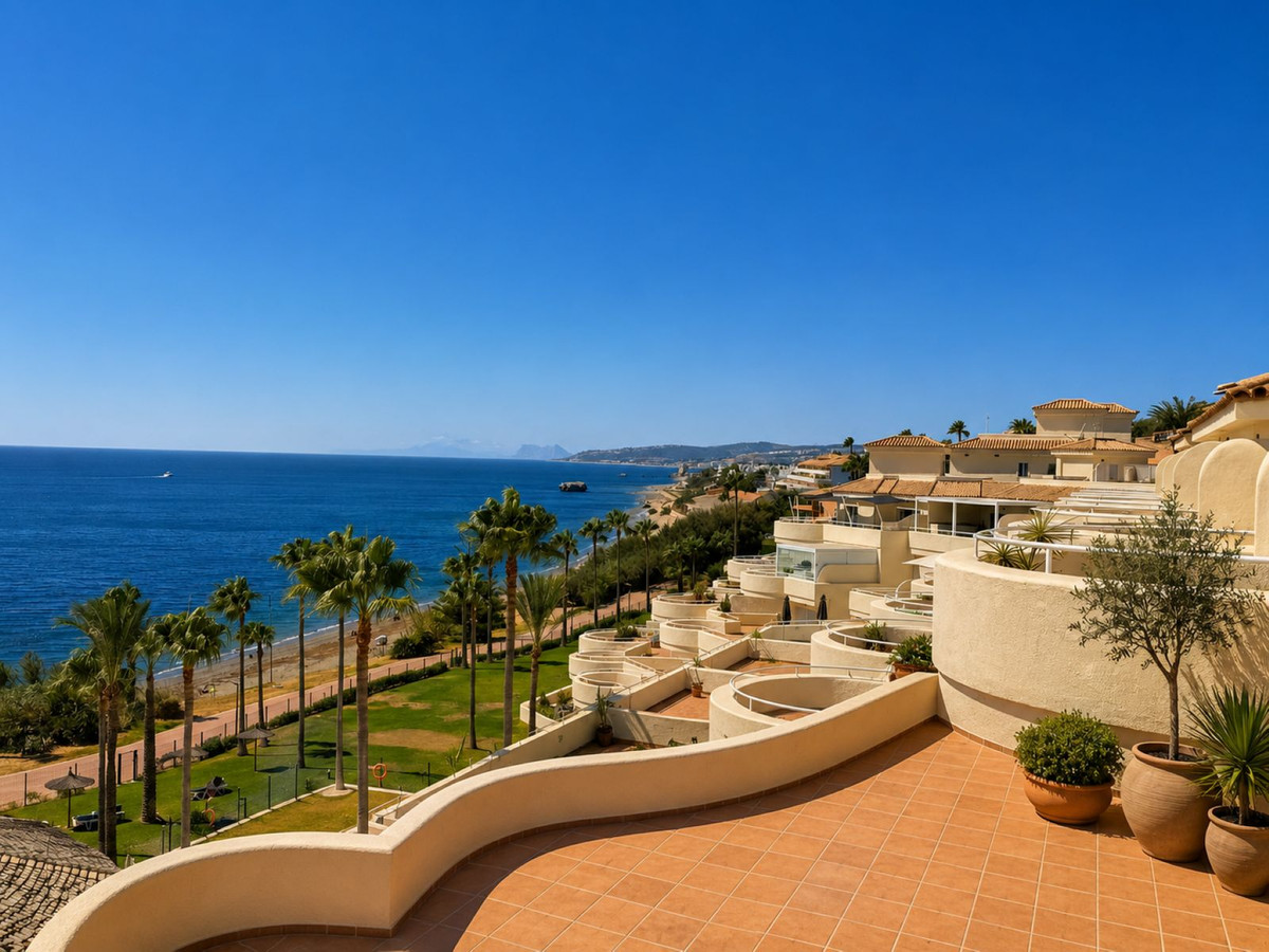 3 Bed Apartment for sale in Estepona Costa Del Sol, Málaga, Spain