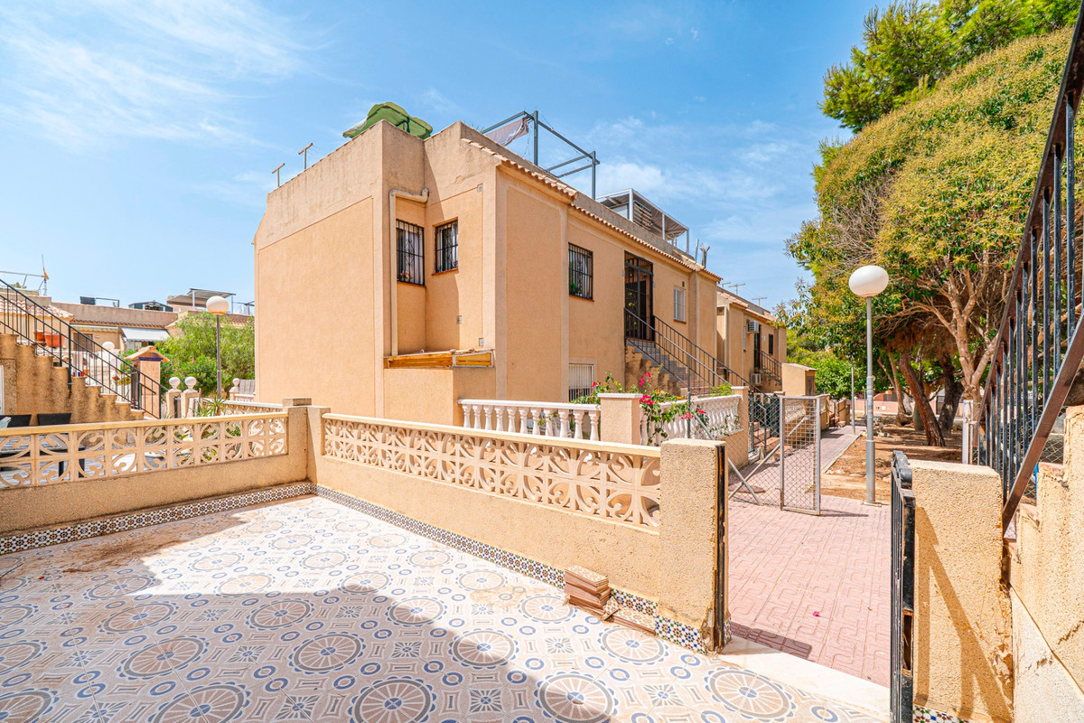 2 Bed Apartment for sale in Torrevieja Costa Blanca, Alicante, Spain