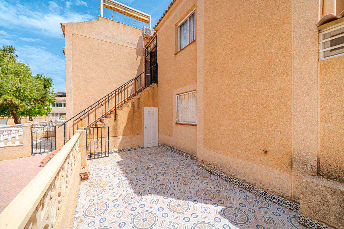 2 Bed Apartment for sale in Torrevieja Costa Blanca, Alicante, Spain
