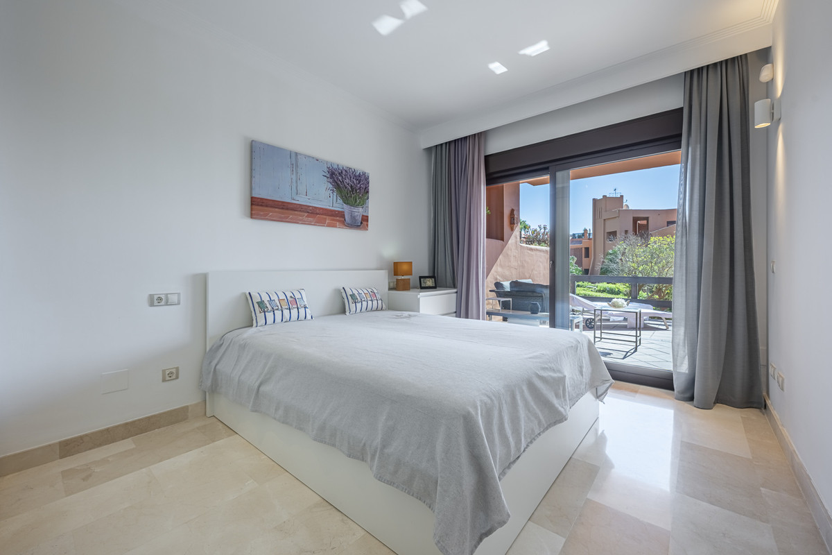 Se vende Apartamento Planta Baja de 2 dormitorios en Costa Del Sol, Málaga, España