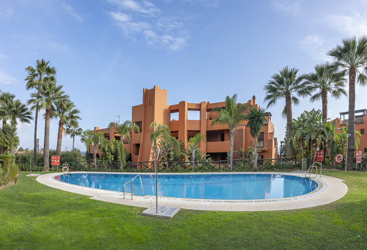 Se vende Apartamento Planta Baja de 2 dormitorios en Costa Del Sol, Málaga, España