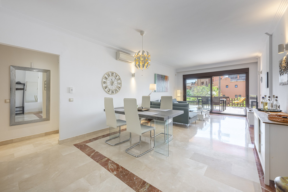 Se vende Apartamento Planta Baja de 2 dormitorios en Costa Del Sol, Málaga, España