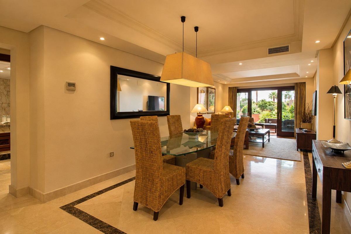 Se vende Apartamento Planta Baja de 2 dormitorios en Costa Del Sol, Málaga, España