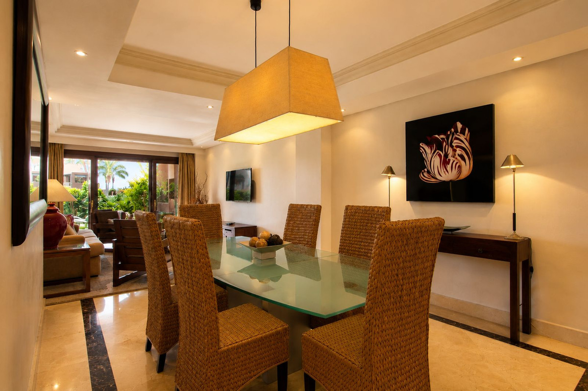 Se vende Apartamento Planta Baja de 2 dormitorios en Costa Del Sol, Málaga, España