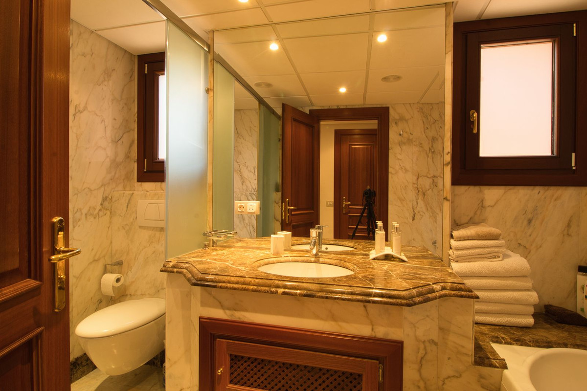 Se vende Apartamento Planta Baja de 2 dormitorios en Costa Del Sol, Málaga, España