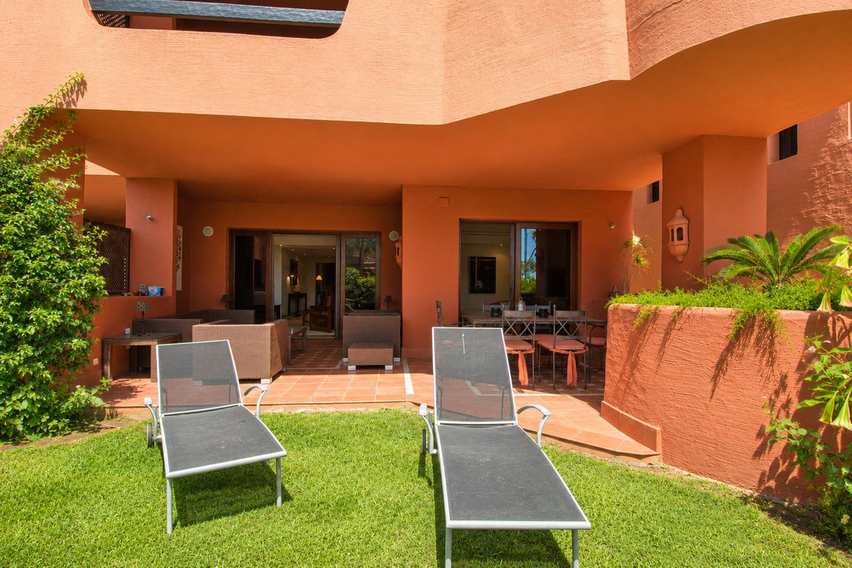 Se vende Apartamento Planta Baja de 2 dormitorios en Costa Del Sol, Málaga, España