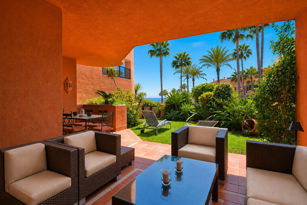 Se vende Apartamento Planta Baja de 2 dormitorios en Costa Del Sol, Málaga, España