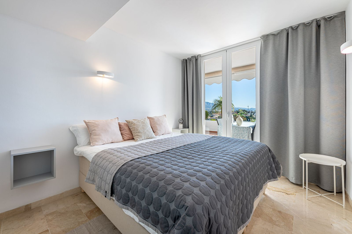 2 Bed Apartment for sale in Nueva Andalucía Costa Del Sol, Málaga, Spain