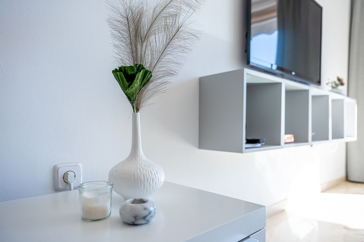 2 Bed Apartment for sale in Nueva Andalucía Costa Del Sol, Málaga, Spain