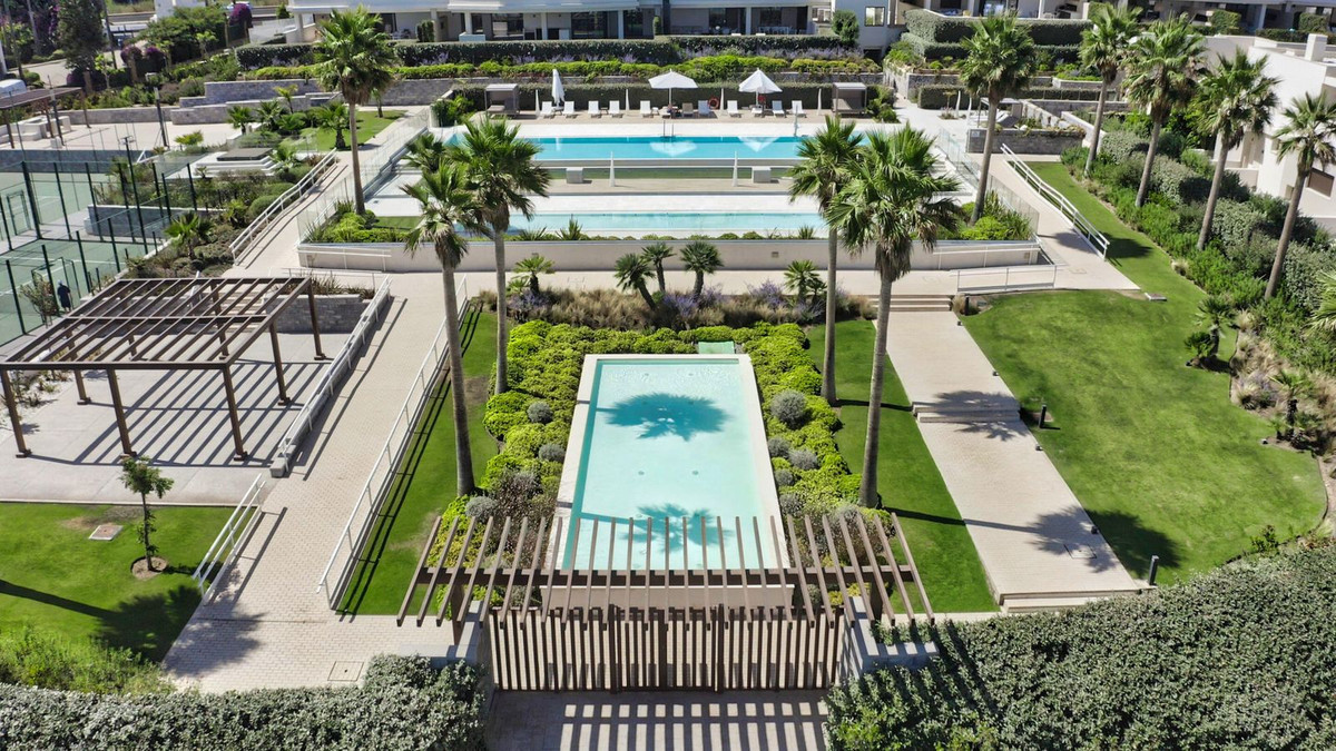 3 Bed Apartment for sale in Estepona Costa Del Sol, Málaga, Spain