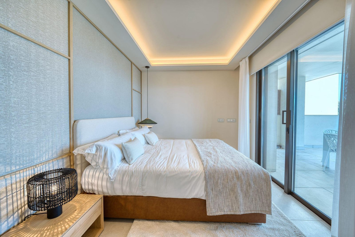 3 Bed Apartment for sale in Estepona Costa Del Sol, Málaga, Spain