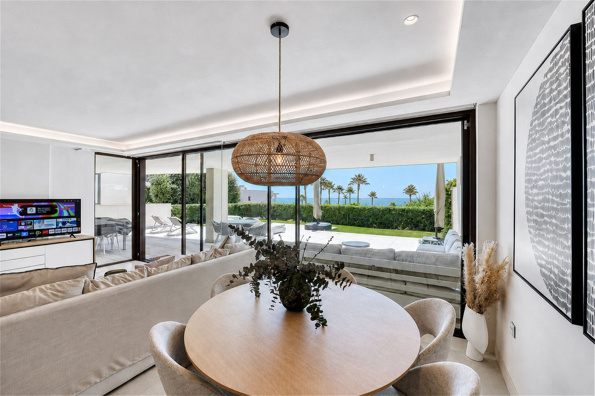 3 Bed Apartment for sale in Estepona Costa Del Sol, Málaga, Spain