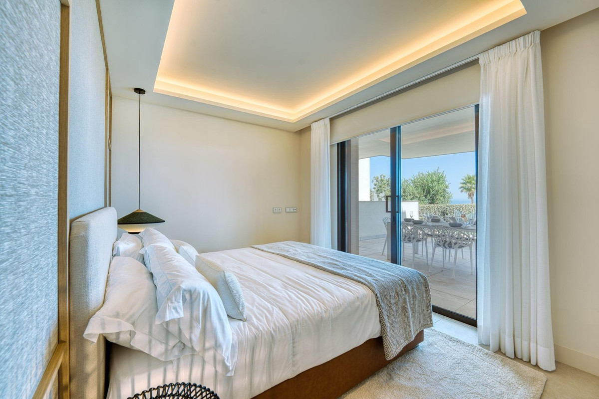3 Bed Apartment for sale in Estepona Costa Del Sol, Málaga, Spain