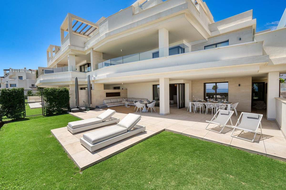 3 Bed Apartment for sale in Estepona Costa Del Sol, Málaga, Spain