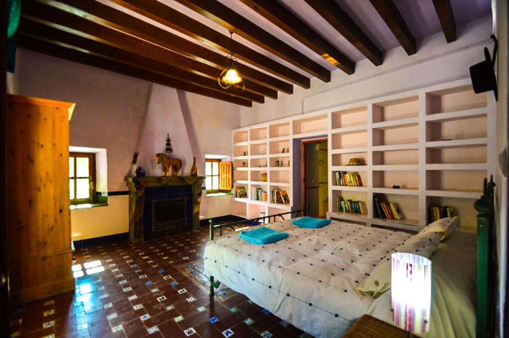 9 Bed Townhouse for sale in Antequera Costa Del Sol, Málaga, Spain
