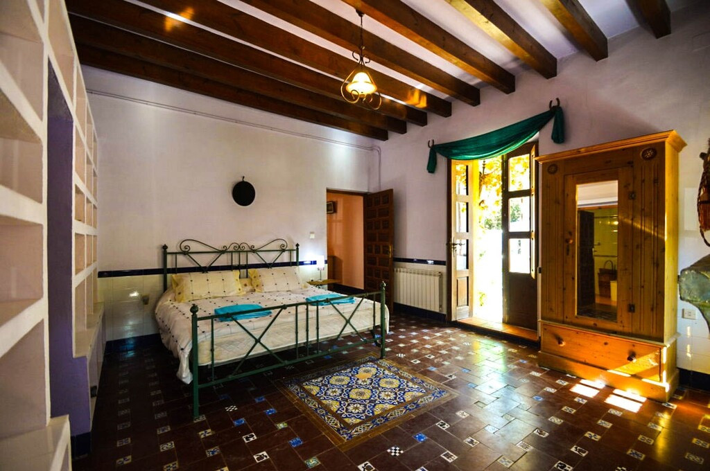 9 Bed Townhouse for sale in Antequera Costa Del Sol, Málaga, Spain