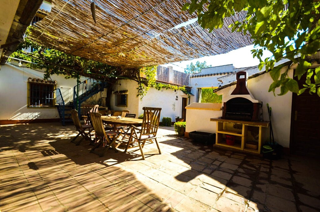 9 Bed Townhouse for sale in Antequera Costa Del Sol, Málaga, Spain