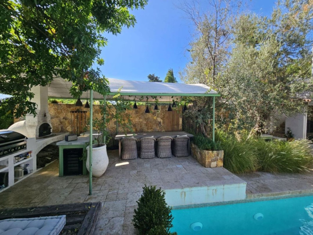 Se vende Villa - Chalet de 4 dormitorios en Costa Del Sol, Málaga, España
