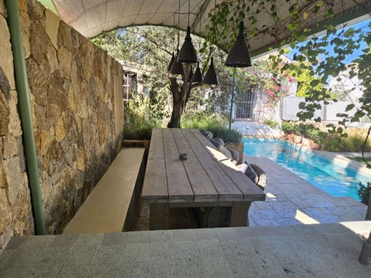 Se vende Villa - Chalet de 4 dormitorios en Costa Del Sol, Málaga, España