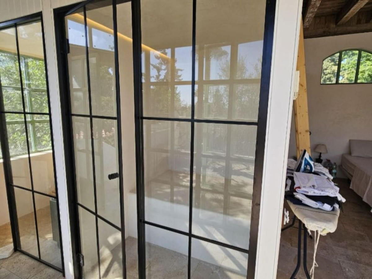 Se vende Villa - Chalet de 4 dormitorios en Costa Del Sol, Málaga, España