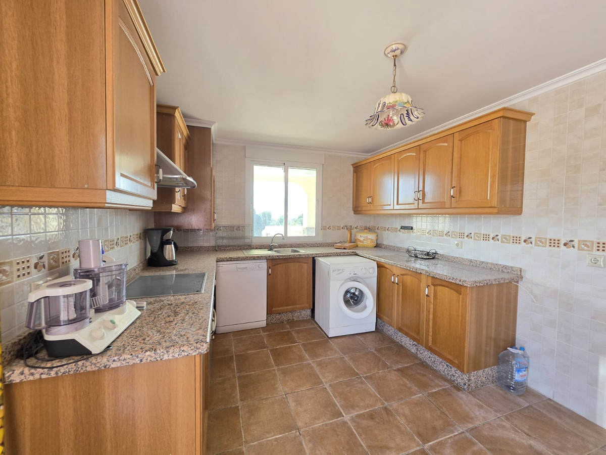 Se vende Villa - Chalet de 3 dormitorios en Costa Blanca, Alicante, España