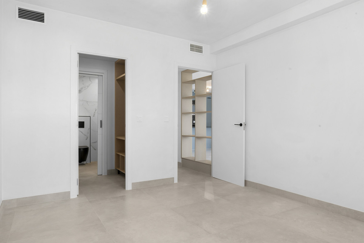 3 Bed Apartment for sale in Nueva Andalucía Costa Del Sol, Málaga, Spain