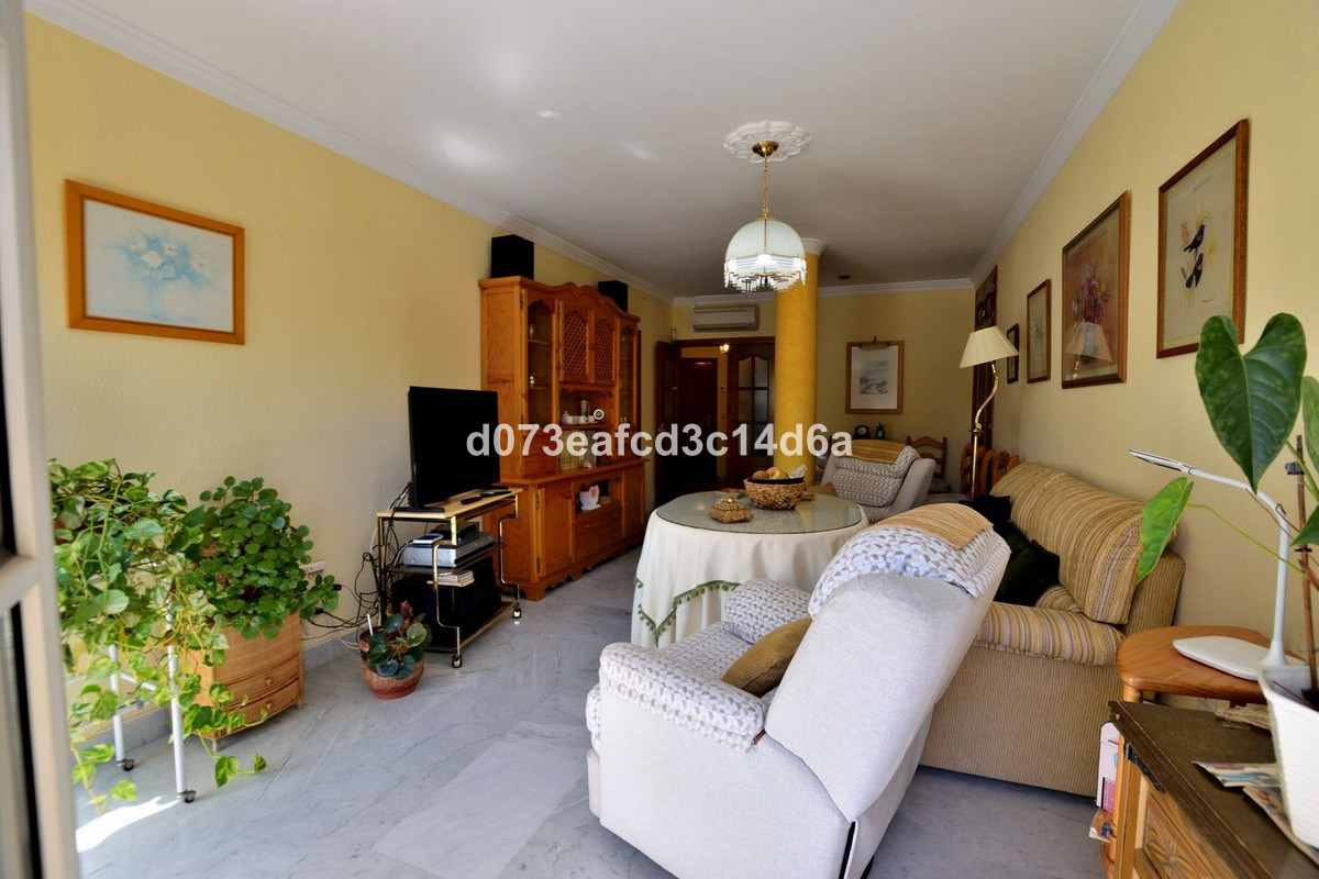 3 Bed Apartment for sale in Ronda Costa Del Sol, Málaga, Spain