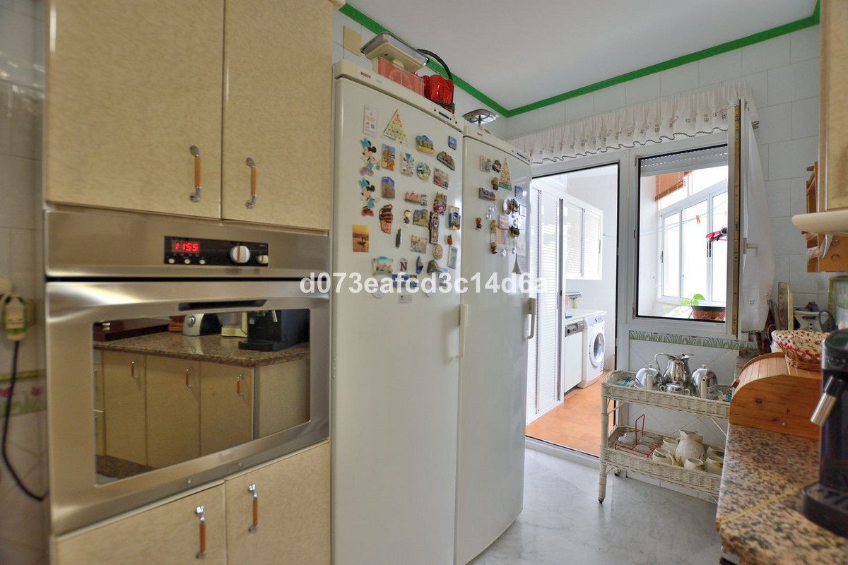 3 Bed Apartment for sale in Ronda Costa Del Sol, Málaga, Spain