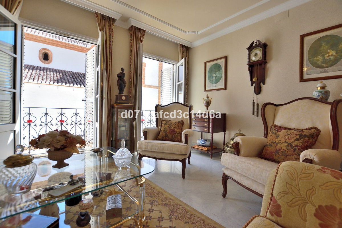 3 Bed Apartment for sale in Ronda Costa Del Sol, Málaga, Spain