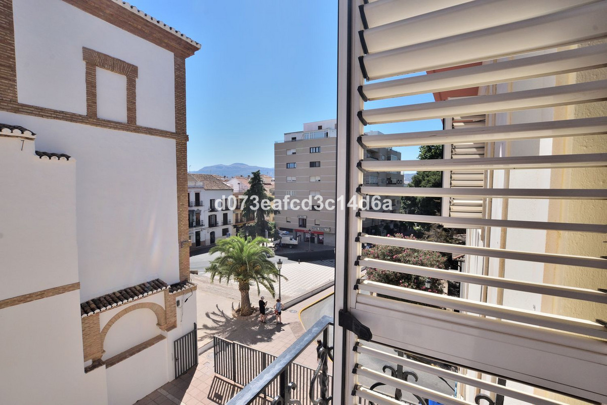 3 Bed Apartment for sale in Ronda Costa Del Sol, Málaga, Spain