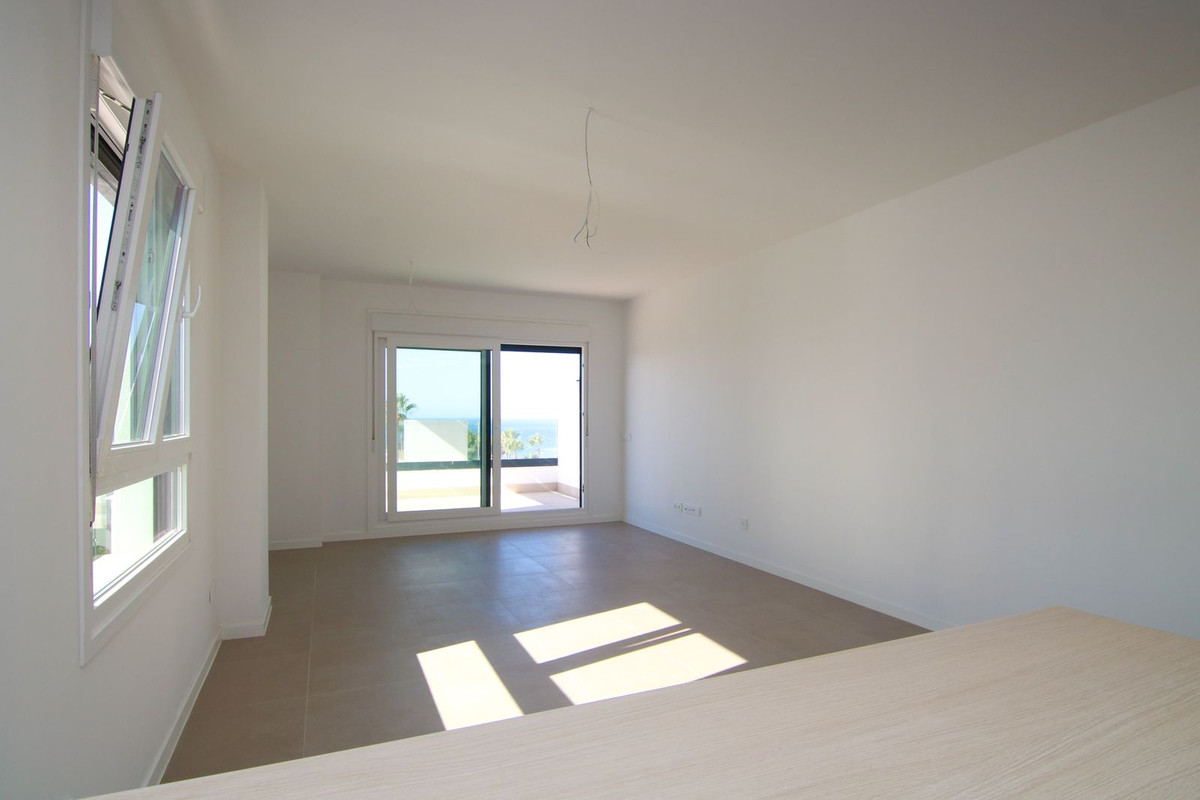 3 Bed Apartment for sale in El Chaparral Costa Del Sol, Málaga, Spain